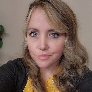 Meet your Posher, Traci